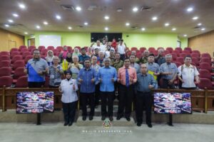 Contest for pasar malam operators